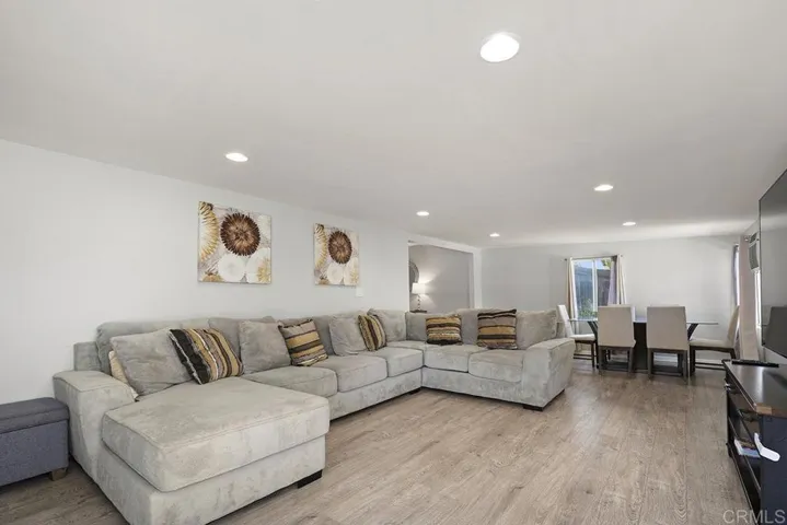 237 Ridgecrest Dr, San Diego, California 92114
