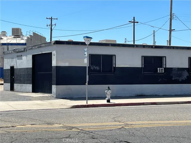 2902 E Butler Avenue, Fresno, California 93721