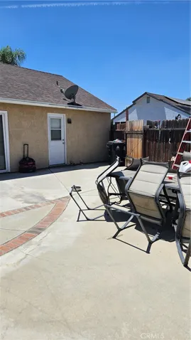 190 W Wilson Street, Rialto, California 92376