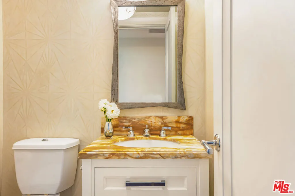 1 W Century Drive 28b, Los Angeles, California 90067 home-pic-18