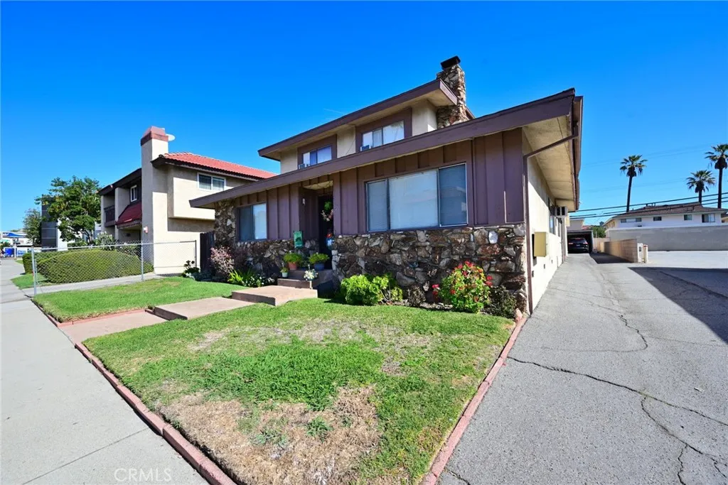428 N Garfield Avenue, Alhambra, California 91801, ,Residential Income,For Sale,Garfield,AR25171707