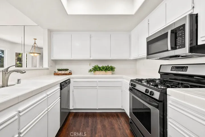 1055 S Sundance Drive, Anaheim Hills, California 92808