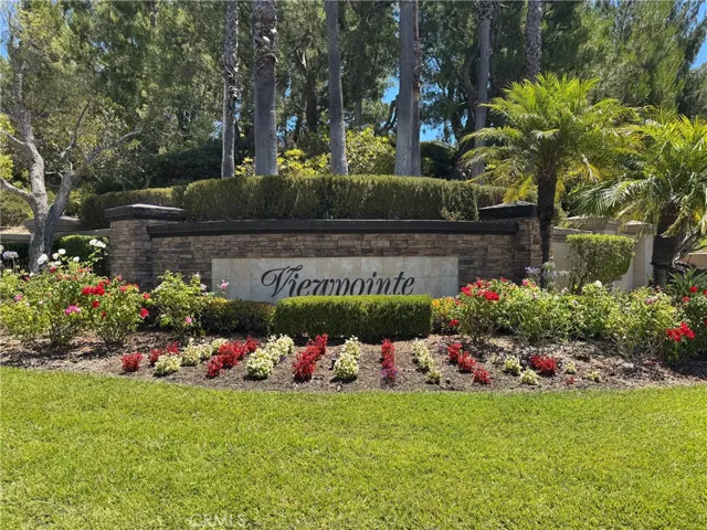 Gated Community of Viewpointe