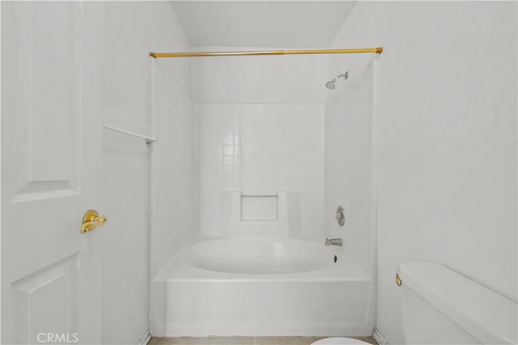 9604 E Avenue R12, Littlerock, California 93543 home-pic-33