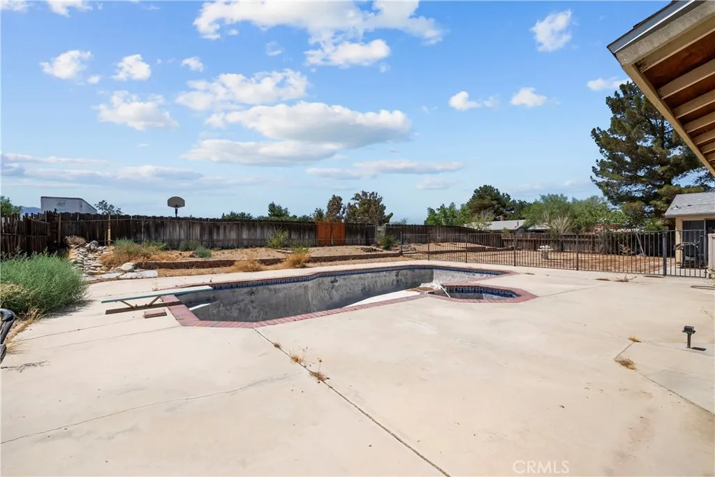 9604 E Avenue R12, Littlerock, California 93543 home-pic-41