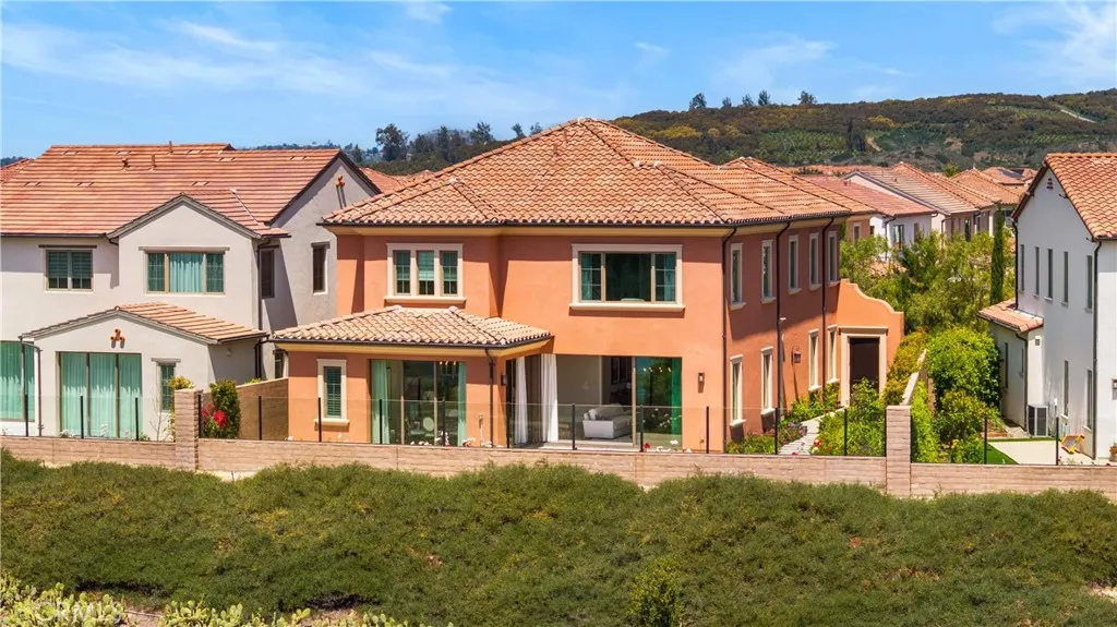 163 Summerland, Irvine, California 92602 home-pic-60