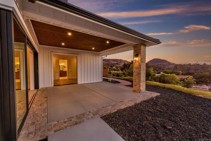 662 Lower Springs Road, Fallbrook, California 92028
