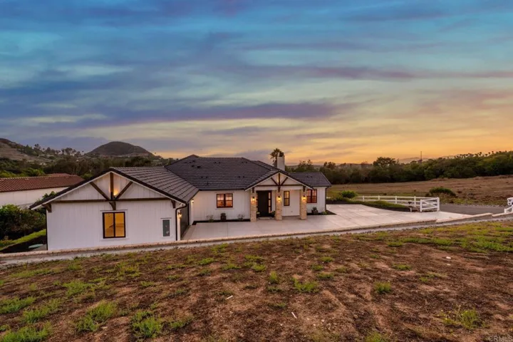 662 Lower Springs Road, Fallbrook, California 92028