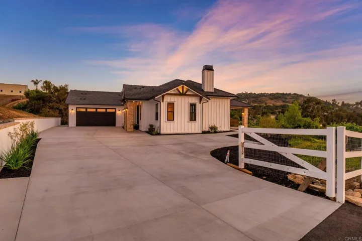 662 Lower Springs Road, Fallbrook, California 92028