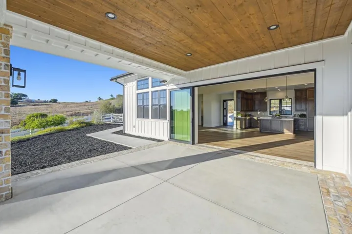 662 Lower Springs Road, Fallbrook, California 92028