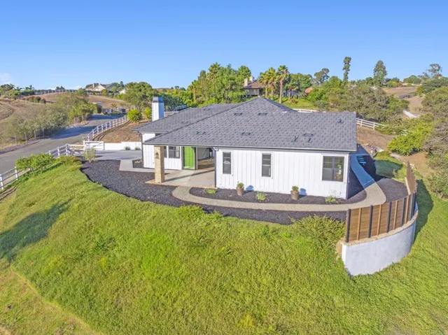 662 Lower Springs Road, Fallbrook, California 92028