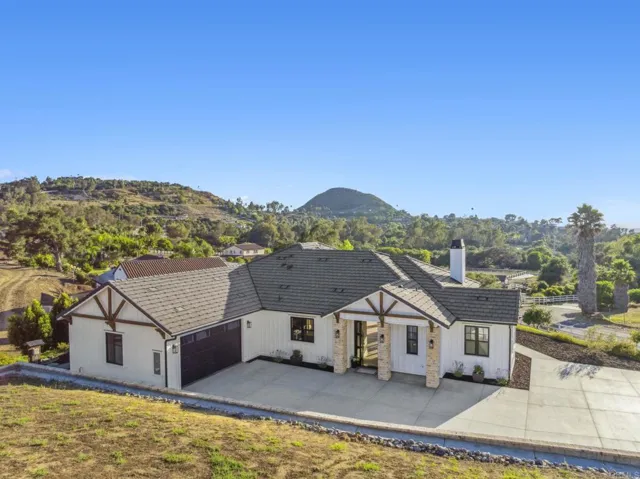 662 Lower Springs Road, Fallbrook, California 92028