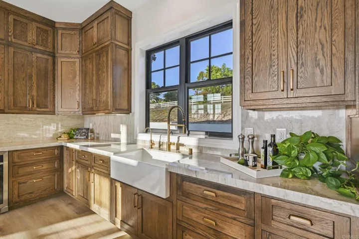 662 Lower Springs Road, Fallbrook, California 92028