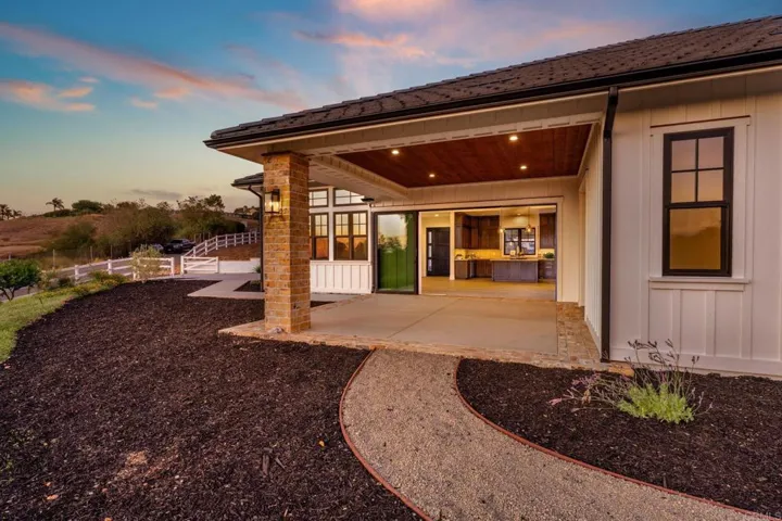 662 Lower Springs Road, Fallbrook, California 92028