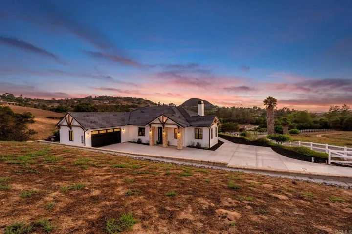 662 Lower Springs Road, Fallbrook, California 92028
