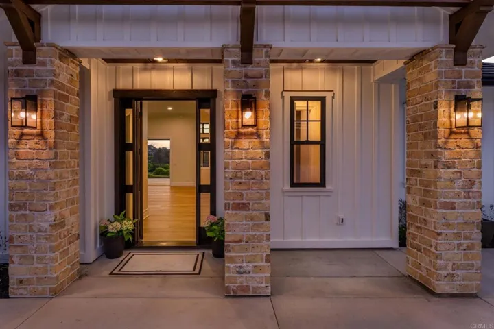 662 Lower Springs Road, Fallbrook, California 92028