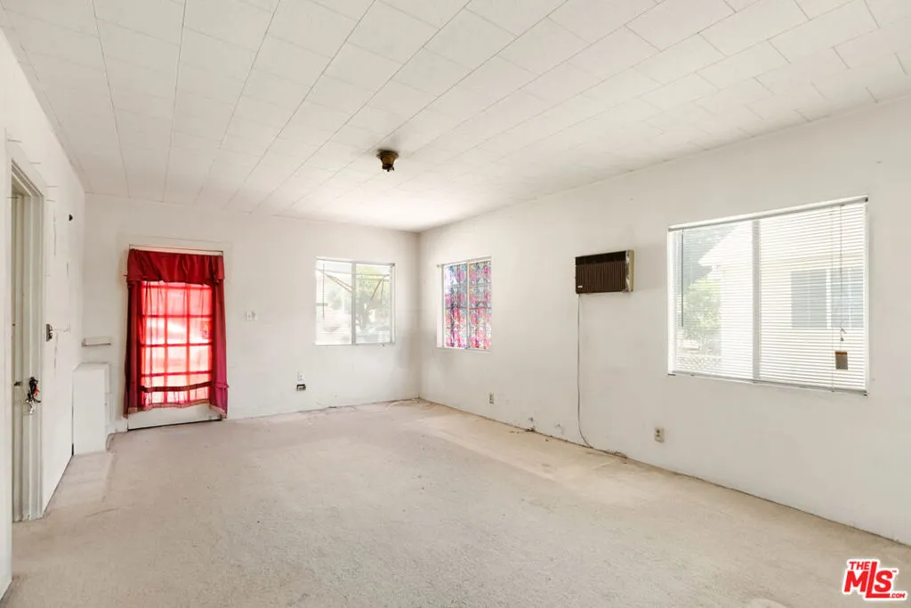 2232 Meadowvale Avenue, Los Angeles, California 90031 home-pic-4