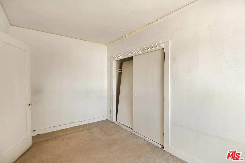 2232 Meadowvale Avenue, Los Angeles, California 90031 home-pic-11