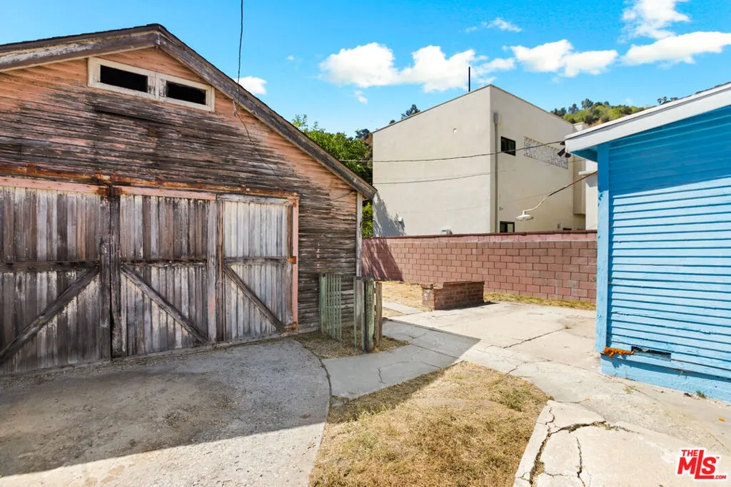 2232 Meadowvale Avenue, Los Angeles, California 90031 home-pic-19