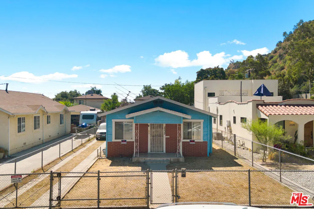 2232 Meadowvale Avenue, Los Angeles, California 90031 home-pic-3