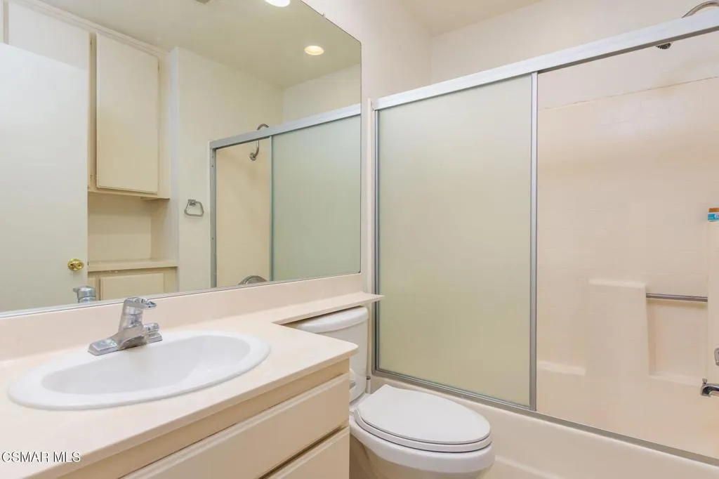 5368 Rainwood Street 65, Simi Valley, California 93063 home-pic-12