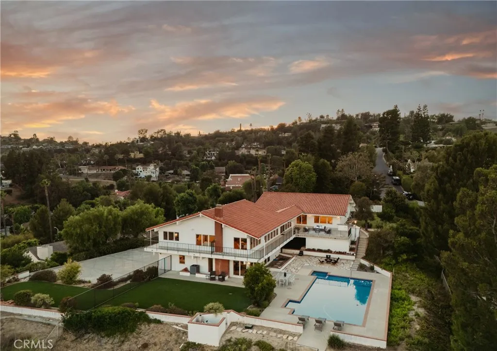10181 Overhill Drive, North Tustin, California 92705, 5 Bedrooms Bedrooms, ,4 BathroomsBathrooms,Residential,For Sale,Overhill,OC25171273