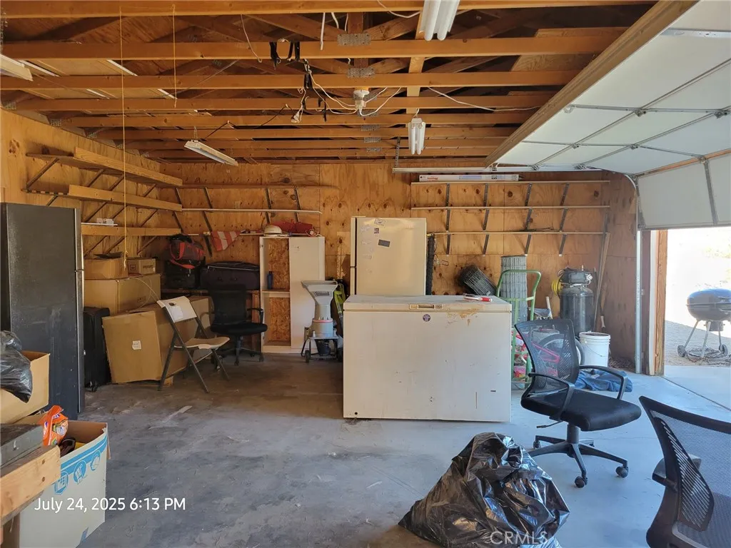 27177 Cahuilla Road, Apple Valley, California 92307 home-pic-56