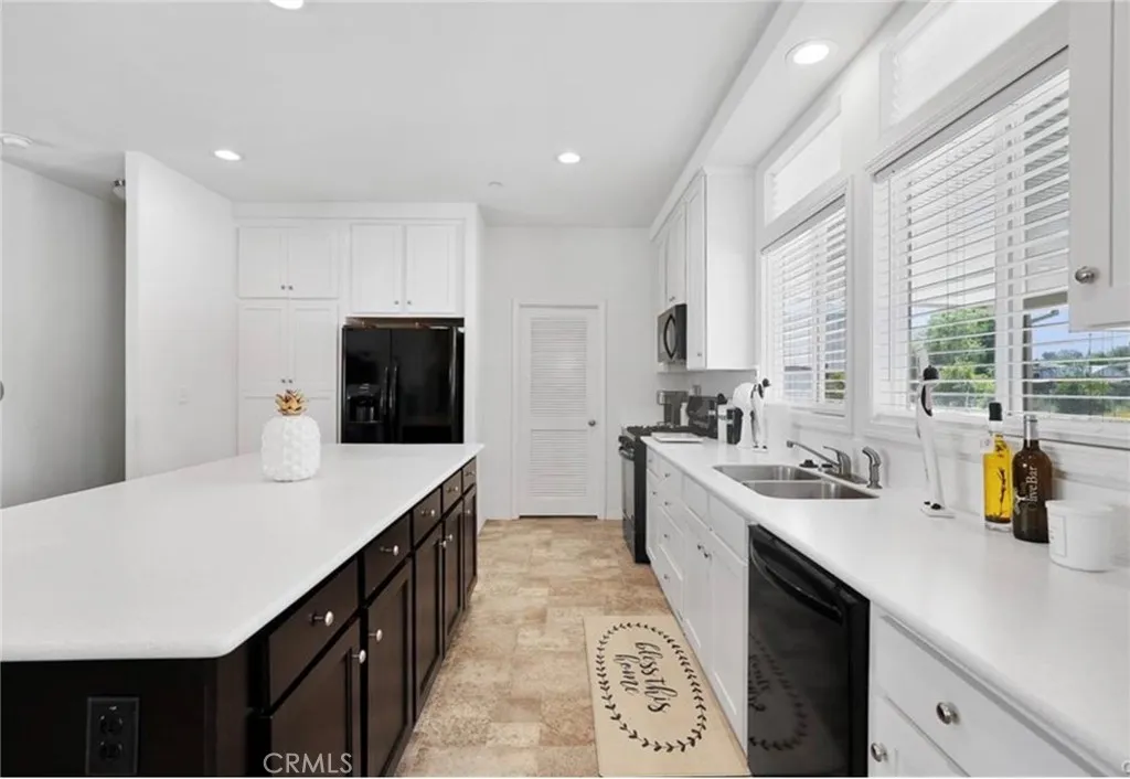 18583 Seaton Avenue, Perris, California 92570 home-pic-21