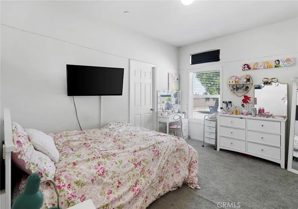 18583 Seaton Avenue, Perris, California 92570 home-pic-18