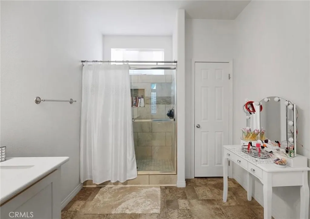 18583 Seaton Avenue, Perris, California 92570 home-pic-12