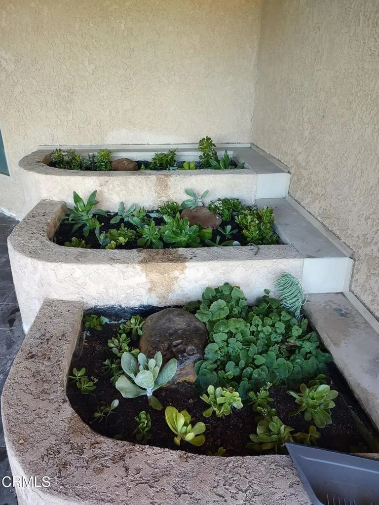 2742 Borchard Road, Newbury Park, California 91320 home-pic-3