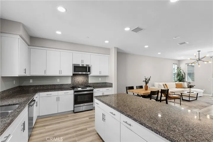 31257 Via Nubes, Temecula, California 92592