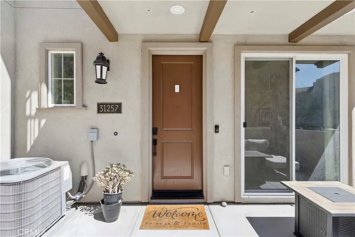 31257 Via Nubes, Temecula, California 92592