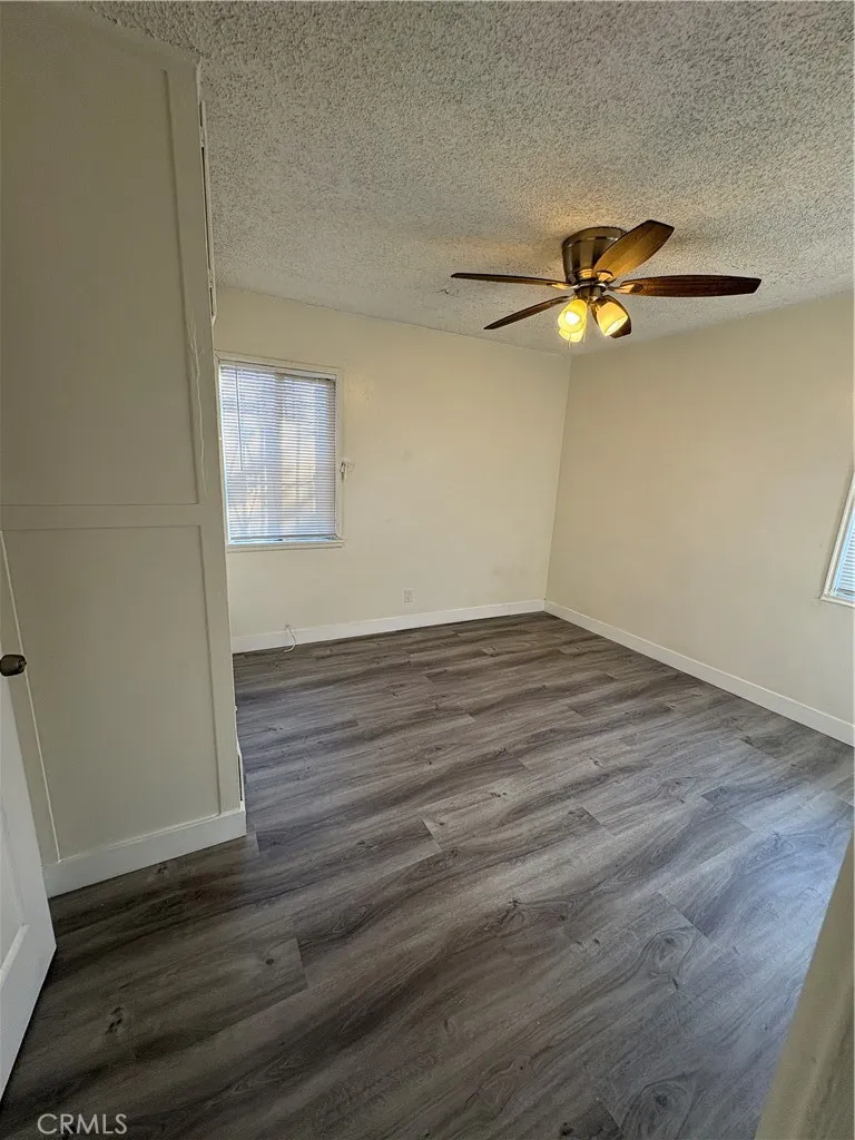 1030 W 88th Street 1/4, Los Angeles, California 90044 home-pic-18