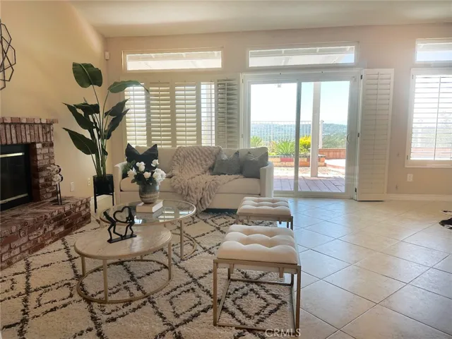 21630 Dunrobin Way, Yorba Linda, California 92887
