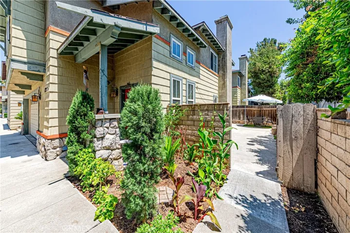 1225 S Alta Vista Avenue D, Monrovia, California 91016