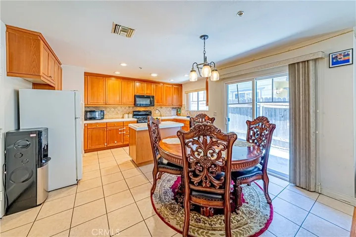 1225 S Alta Vista Avenue D, Monrovia, California 91016