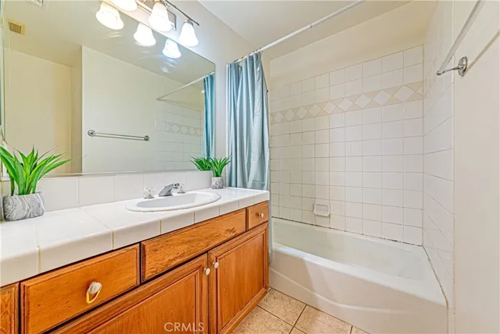 1225 S Alta Vista Avenue D, Monrovia, California 91016