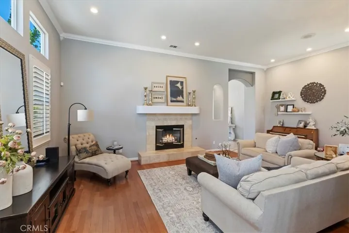 1083 La Vaughn Circle, Corona, California 92881