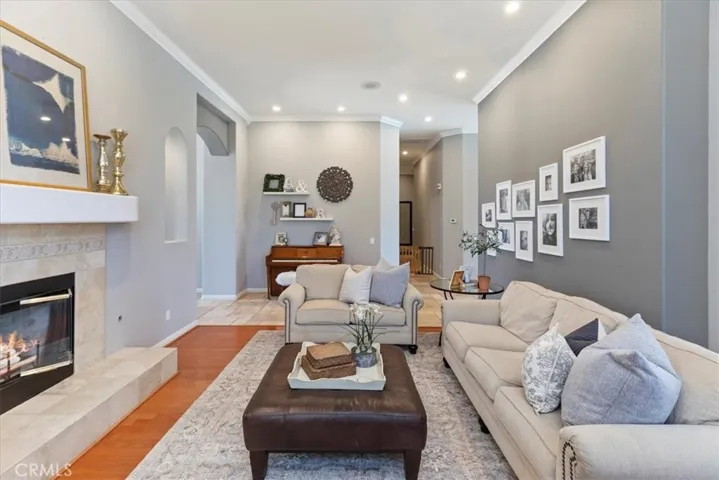 1083 La Vaughn Circle, Corona, California 92881