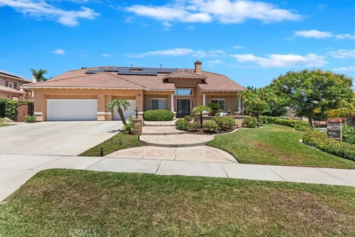 1083 La Vaughn Circle, Corona, California 92881