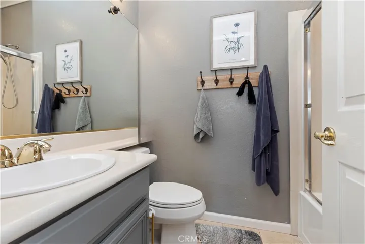 1083 La Vaughn Circle, Corona, California 92881