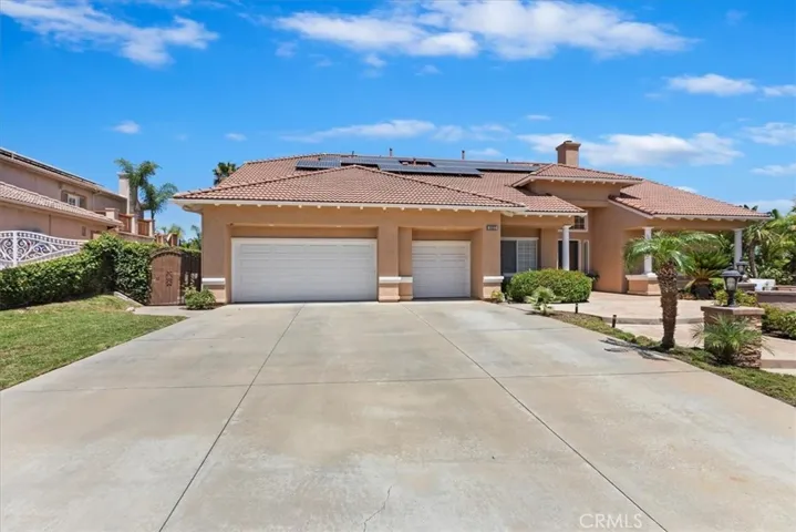1083 La Vaughn Circle, Corona, California 92881