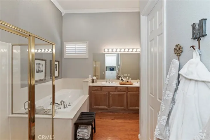 1083 La Vaughn Circle, Corona, California 92881