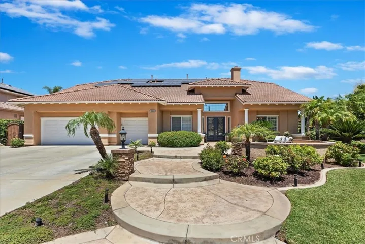 1083 La Vaughn Circle, Corona, California 92881