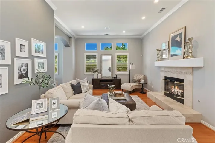 1083 La Vaughn Circle, Corona, California 92881