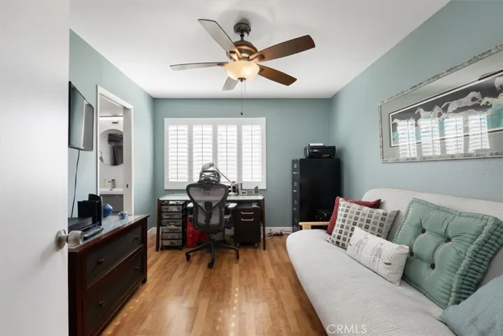 4173 Colfax Avenue G, Studio City, California 91604