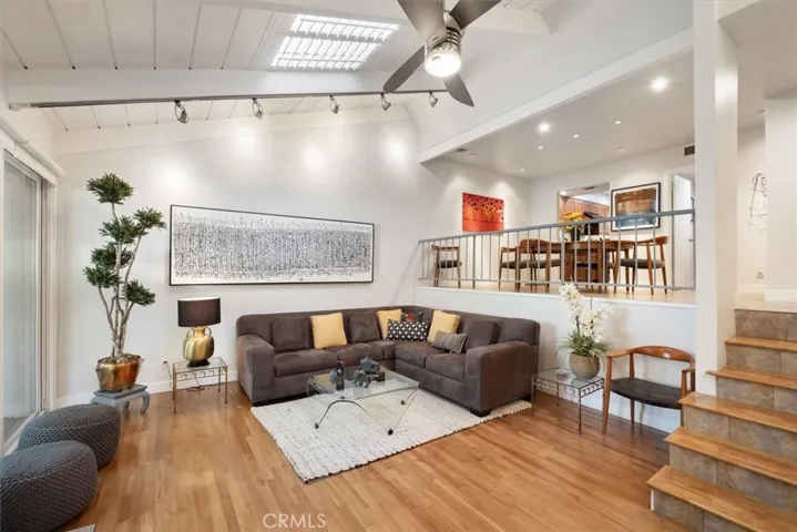 4173 Colfax Avenue G, Studio City, California 91604