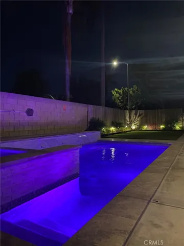 Evening view of the pool. Is that cool or what!