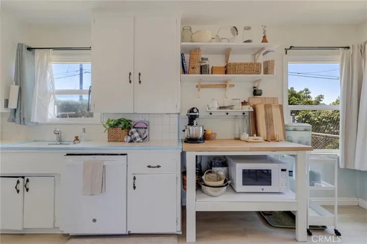 1910 W Chapman Ave., Fullerton, California 92833